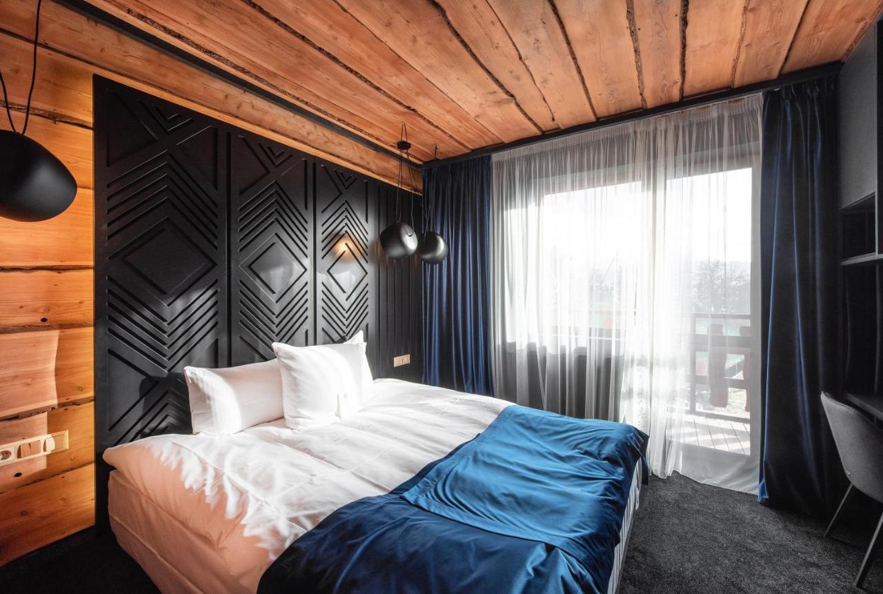 Stara Pravda Hotel - Vykrutasy バコヴェル エクステリア 写真
