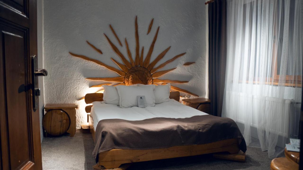 Stara Pravda Hotel - Vykrutasy バコヴェル エクステリア 写真