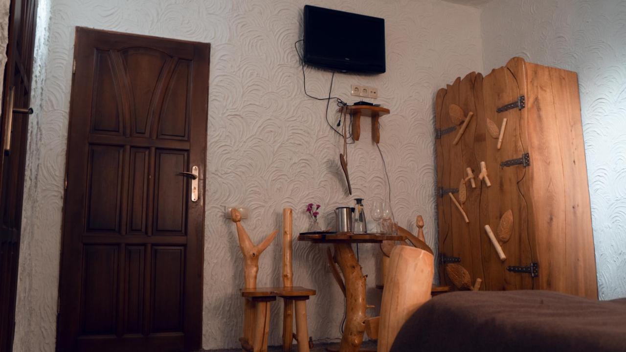 Stara Pravda Hotel - Vykrutasy バコヴェル エクステリア 写真