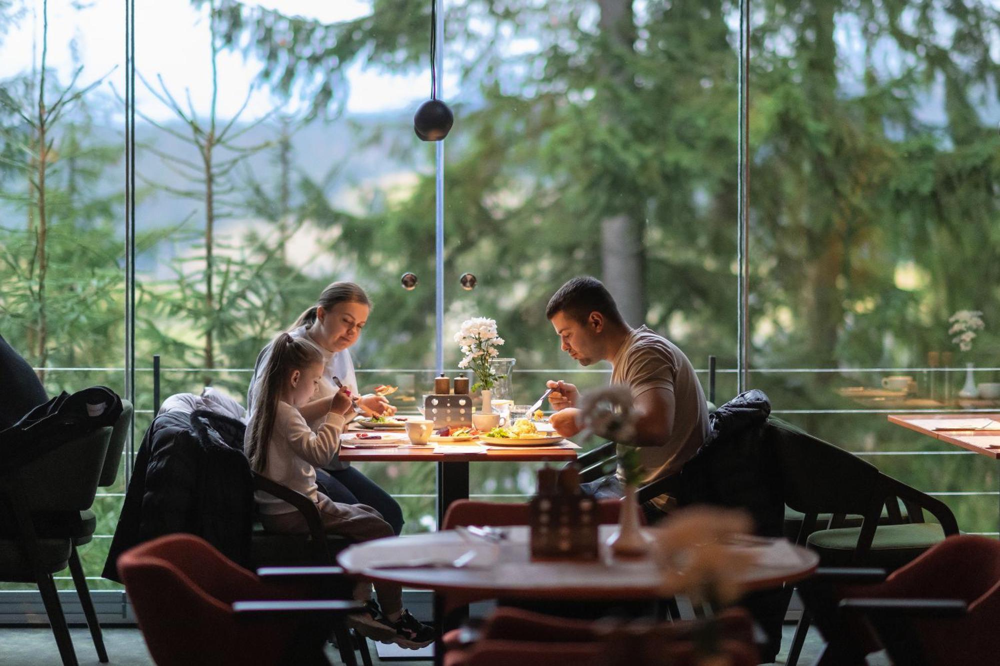 Stara Pravda Hotel - Vykrutasy バコヴェル エクステリア 写真
