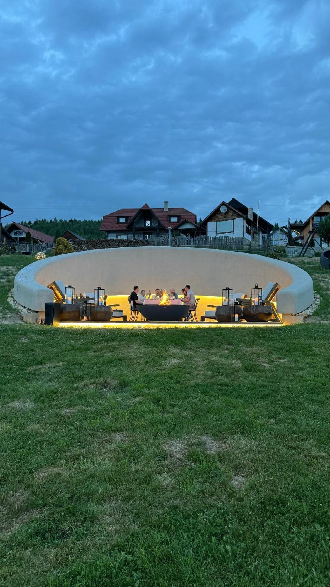 Stara Pravda Hotel - Vykrutasy バコヴェル エクステリア 写真
